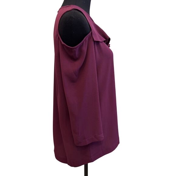 NEW IMAN Runway Chic Luxurious Ruffle Cold-Shoulder Top Size M - Picture 3 of 6